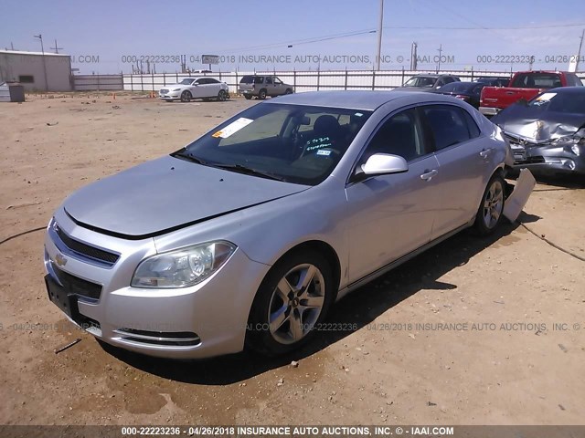 1G1ZC5EB8AF304514 - 2010 CHEVROLET MALIBU 1LT SILVER photo 2