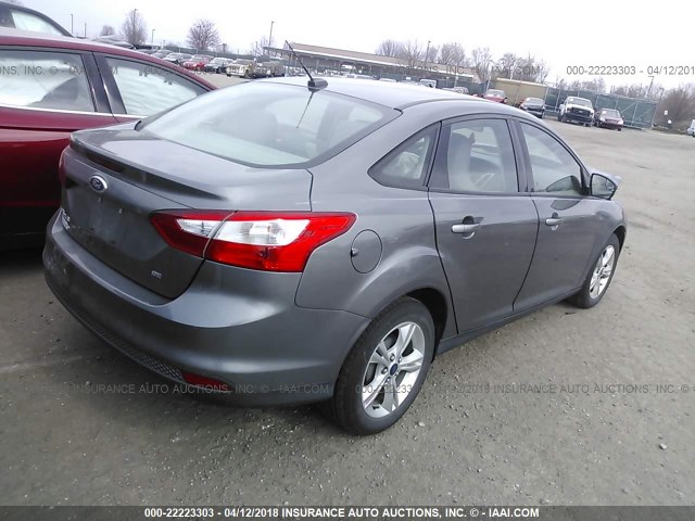 1FADP3F23DL240418 - 2013 FORD FOCUS GRAY photo 4