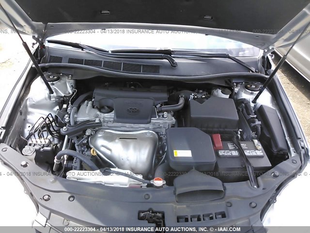 4T1BF1FK1GU142779 - 2016 TOYOTA CAMRY LE/XLE/SE/XSE SILVER photo 10