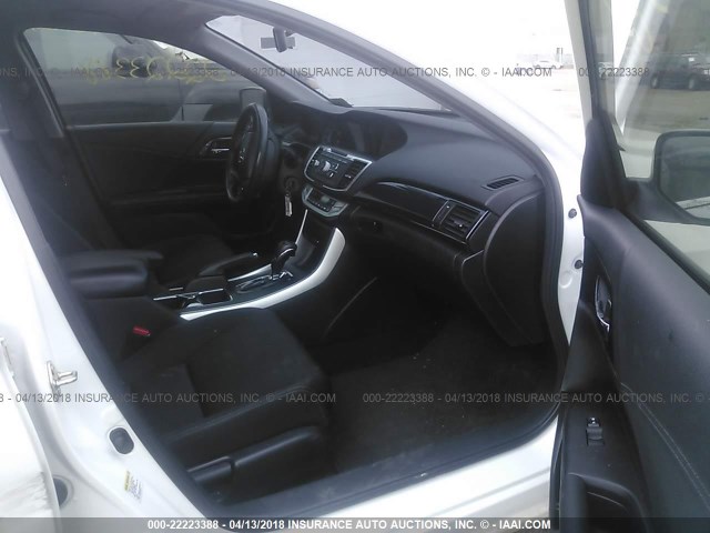 1HGCR2F59EA059830 - 2014 HONDA ACCORD SPORT 白色 照片 5