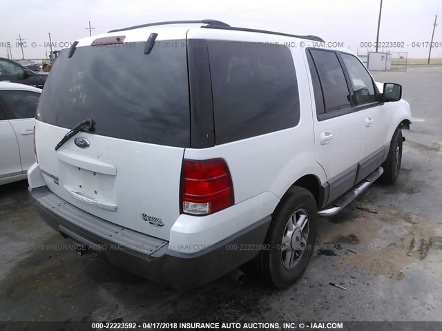 1FMPU15L74LB91007 - 2004 FORD EXPEDITION XLT WHITE photo 4