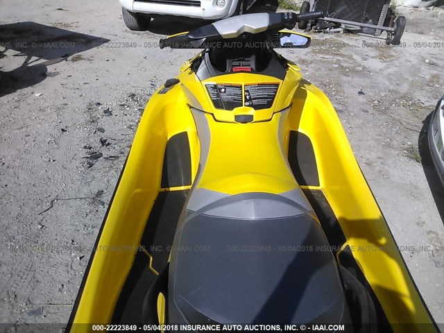 YDV10155L910 - 2010 SEADOO SEADOO RX  YELLOW photo 5