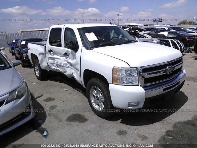 3GCPCSE00BG397556 - 2011 CHEVROLET SILVERADO C1500 LT WHITE photo 1