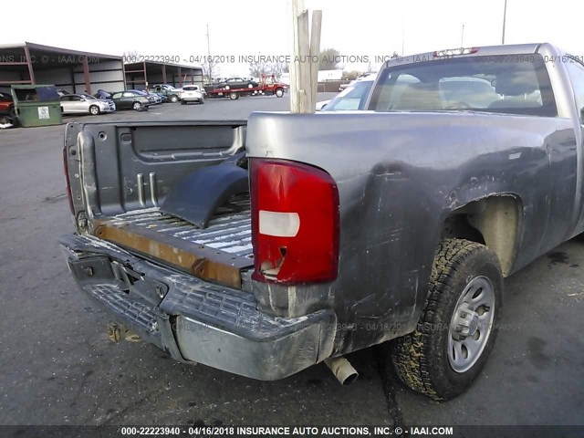 1GCEC14X97Z636075 - 2007 CHEVROLET SILVERADO C1500 CLASSIC GRAY photo 4