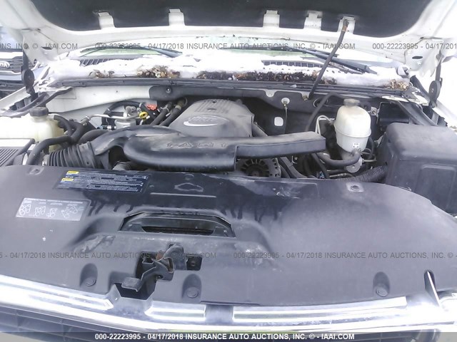 1GNFK16Z24J271892 - 2004 CHEVROLET SUBURBAN K1500 WHITE photo 10