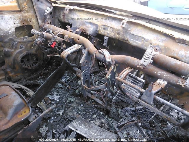 4F2YU09192KM34654 - 2002 MAZDA TRIBUTE LX/ES 灰色 照片 5