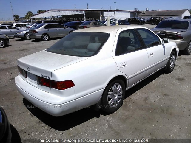 4T1BG22K31U766356 - 2001 TOYOTA CAMRY CE/LE/XLE WHITE photo 4