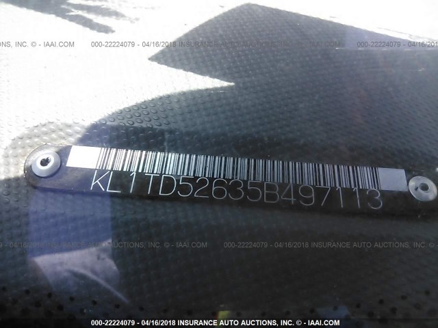 KL1TD52635B497113 - 2005 CHEVROLET AVEO LS BLACK photo 9