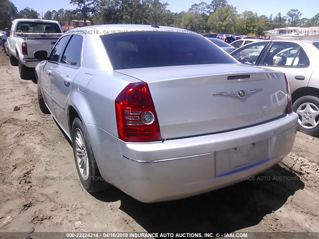 2C3KA53V09H634626 - 2009 CHRYSLER 300 TOURING SILVER photo 3