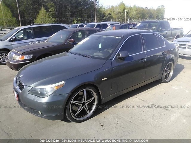 WBANB33504B113656 - 2004 BMW 545 I GRAY photo 2