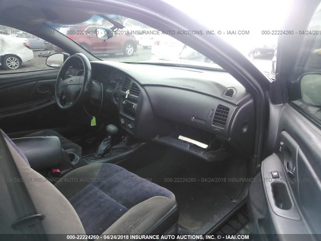 2G1WW12E4Y9184327 - 2000 CHEVROLET MONTE CARLO LS 黑色 照片 5