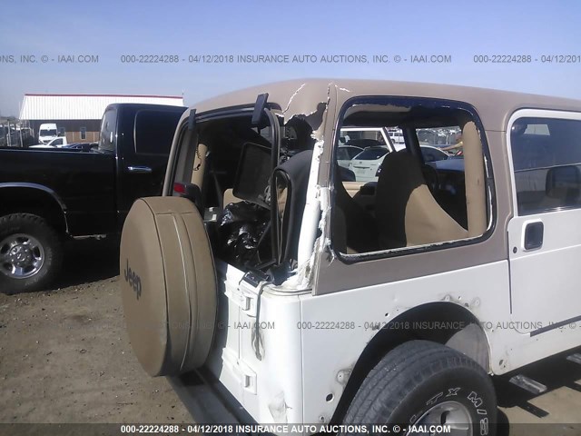 1J4FA59S71P310433 - 2001 JEEP WRANGLER / TJ SAHARA WHITE photo 6