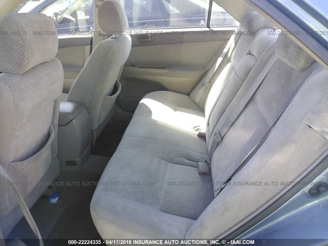 4T1BE32K24U858462 - 2004 TOYOTA CAMRY LE/XLE/SE ლურჯი ფოტო 8