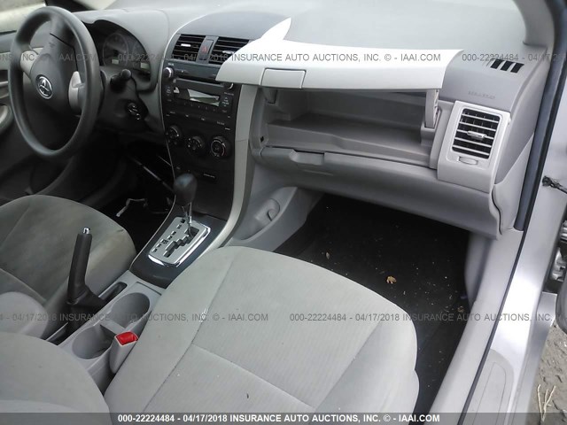 1NXBU4EE1AZ369111 - 2010 TOYOTA COROLLA S/LE/XLE SILVER photo 5