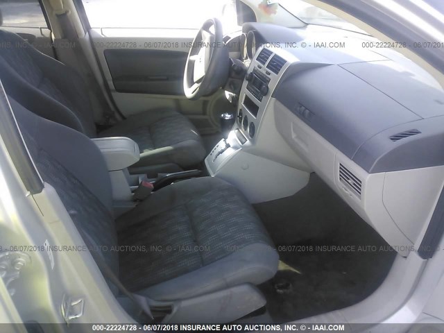 1B3HB28BX7D506471 - 2007 DODGE CALIBER SILVER photo 5