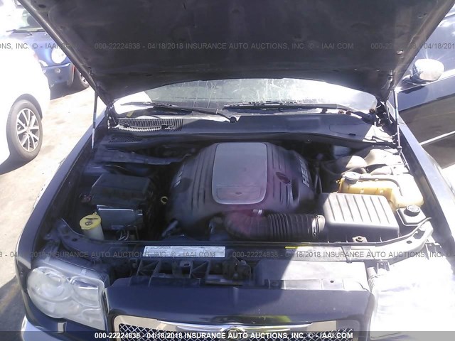 2C3JA63H85H615733 - 2005 CHRYSLER 300C შავი ფოტო 10