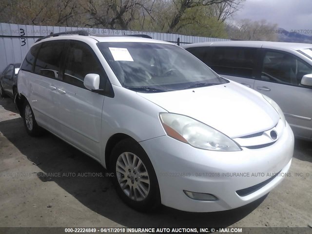 5TDZK22C77S076617 - 2007 TOYOTA SIENNA XLE/XLE LIMITED WHITE photo 1