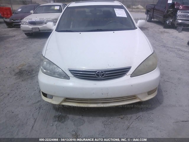 4T1BF30K96U630736 - 2006 TOYOTA CAMRY LE/XLE/SE WHITE photo 6