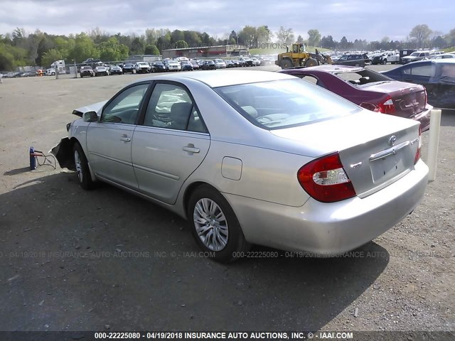 4T1BE32K63U232430 - 2003 TOYOTA CAMRY LE/XLE/SE ვერცხლისფერი ფოტო 3