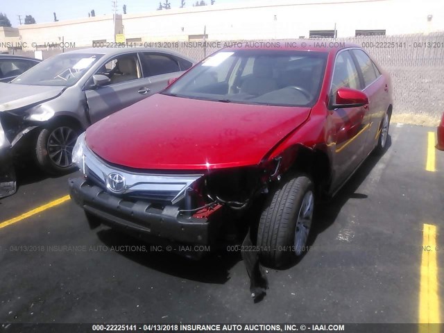 4T4BF1FK6CR182730 - 2012 TOYOTA CAMRY SE/LE/XLE RED photo 2