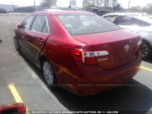 4T4BF1FK6CR182730 - 2012 TOYOTA CAMRY SE/LE/XLE RED photo 3