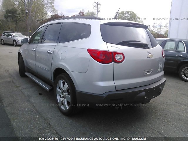 1GNLRHED4AS134830 - 2010 CHEVROLET TRAVERSE LTZ SILVER photo 3