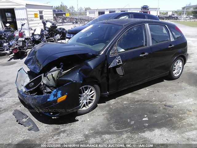 1FAFP37N76W156010 - 2006 FORD FOCUS ZX5 BLACK photo 2