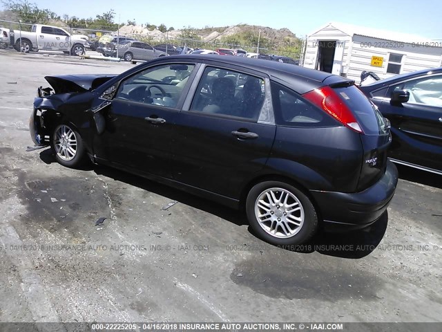 1FAFP37N76W156010 - 2006 FORD FOCUS ZX5 BLACK photo 3