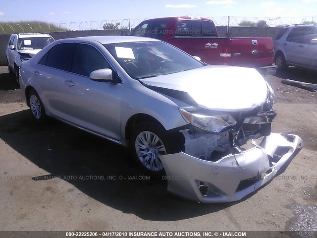 4T4BF1FK0DR281593 - 2013 TOYOTA CAMRY L/SE/LE/XLE SILVER photo 1