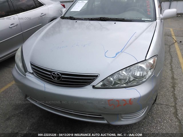 4T1BE32KX6U693151 - 2006 TOYOTA CAMRY LE/XLE/SE SILVER photo 6
