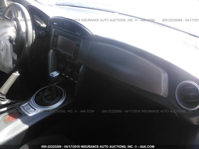 JF1ZNAA19D2732357 - 2013 TOYOTA SCION FR-S SILVER photo 5