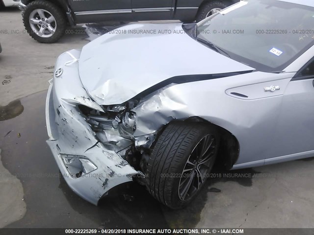 JF1ZNAA19D2732357 - 2013 TOYOTA SCION FR-S SILVER photo 6