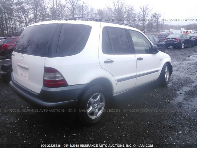 4JGAB54E8XA080407 - 1999 MERCEDES-BENZ ML 320 WHITE photo 4