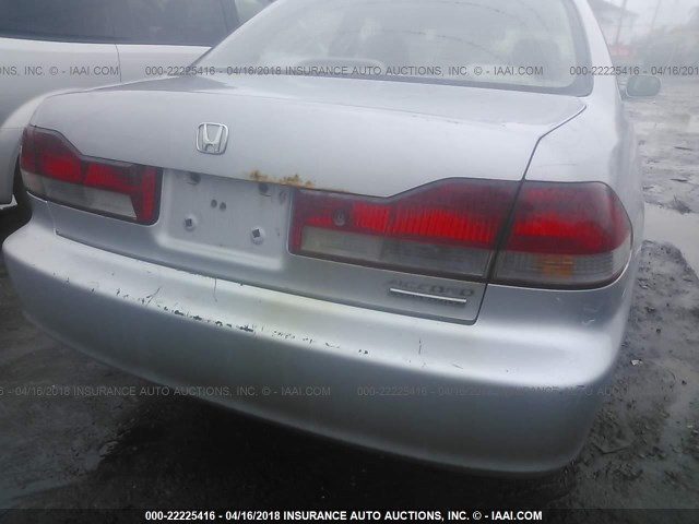 1HGCG66832A047949 - 2002 HONDA ACCORD EX/SE SILVER photo 6