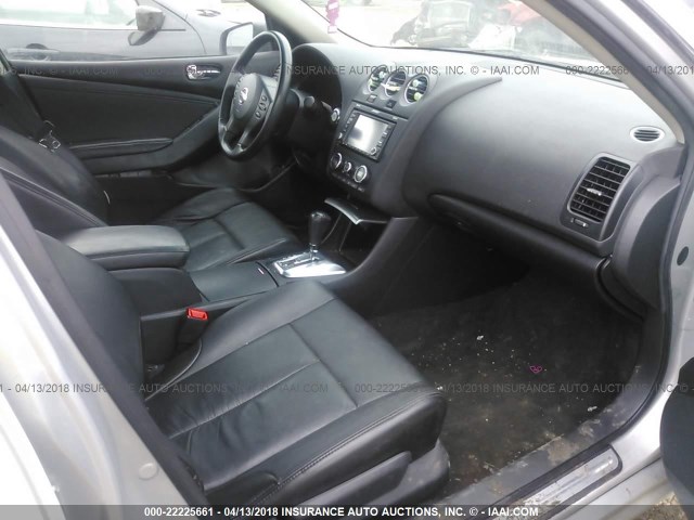 1N4BL2AP8AN493315 - 2010 NISSAN ALTIMA SR SILVER photo 5