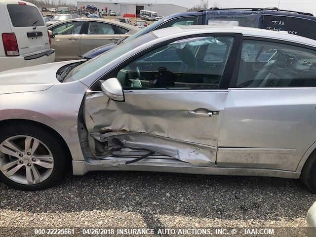 1N4BL2AP8AN493315 - 2010 NISSAN ALTIMA SR SILVER photo 6