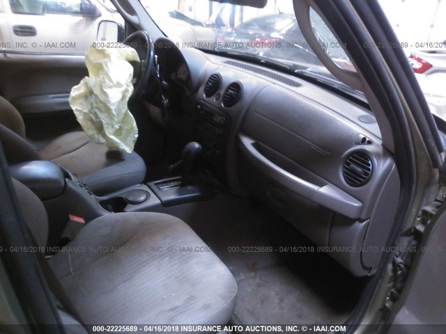 1J4GL48K44W139631 - 2004 JEEP LIBERTY SPORT 绿色 照片 5