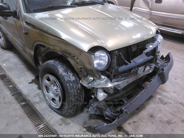 1J4GL48K44W139631 - 2004 JEEP LIBERTY SPORT 绿色 照片 6