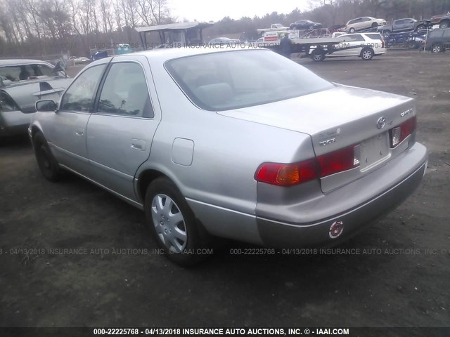 JT2BG22K8Y0432841 - 2000 TOYOTA CAMRY CE/LE/XLE 银色 照片 3