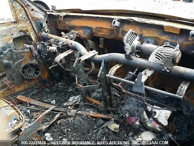 1FMCU04101KF71526 - 2001 FORD ESCAPE XLT RED photo 5