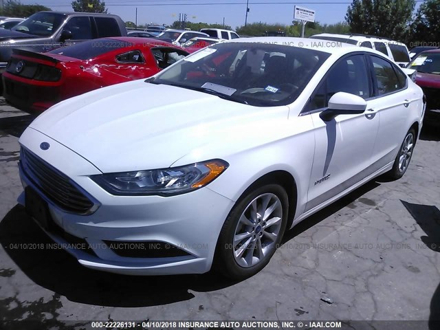 3FA6P0LU5HR357311 - 2017 FORD FUSION SE HYBRID WHITE photo 2