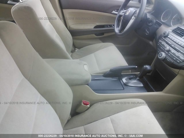 1HGCP26468A021876 - 2008 HONDA ACCORD LXP WHITE photo 5