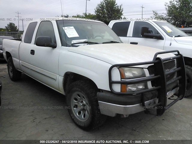 1GCEK19V05E169062 - 2005 CHEVROLET SILVERADO K1500 WHITE photo 1