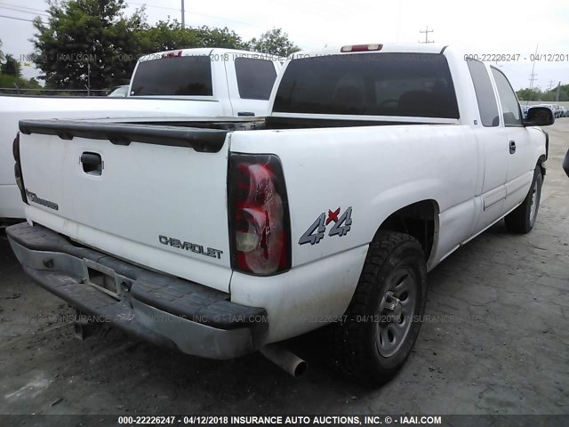 1GCEK19V05E169062 - 2005 CHEVROLET SILVERADO K1500 WHITE photo 4