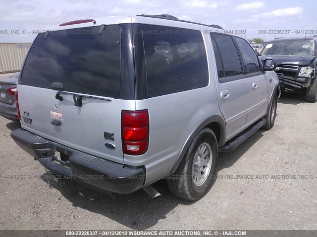 1FMRU15L92LA71506 - 2002 FORD EXPEDITION XLT 银色 照片 4