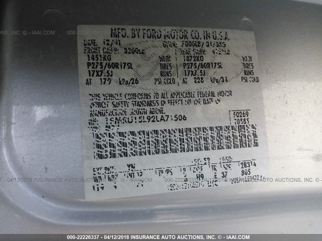 1FMRU15L92LA71506 - 2002 FORD EXPEDITION XLT 银色 照片 9