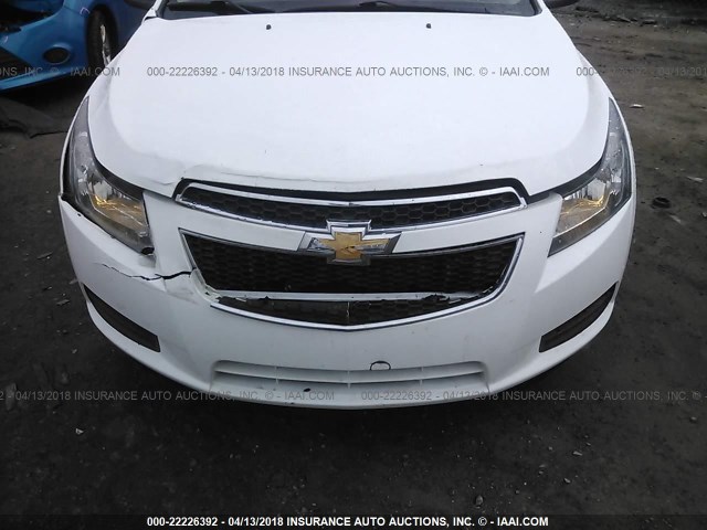 1G1PE5S94B7196472 - 2011 CHEVROLET CRUZE LT WHITE photo 6