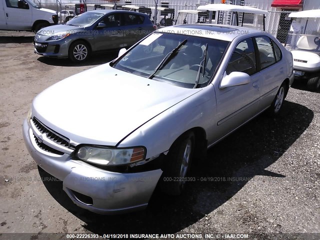 1N4DL01D0YC118284 - 2000 NISSAN ALTIMA XE/GXE/SE/GLE SILVER photo 2