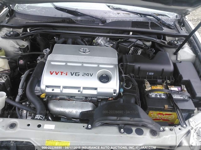 4T1BF30K35U084157 - 2005 TOYOTA CAMRY LE/XLE/SE 银色 照片 10