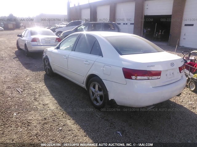 5NPEU46F67H230121 - 2007 HYUNDAI SONATA SE/LIMITED WHITE photo 3